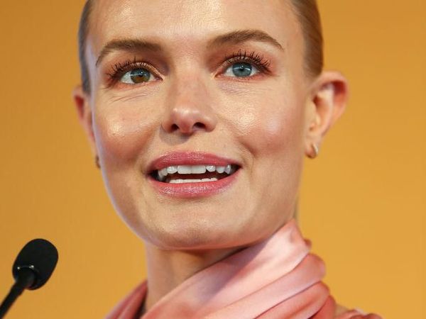 Foto: 9 Artis dengan Warna Mata Unik, Ada yang Bisa Berubah-ubah
