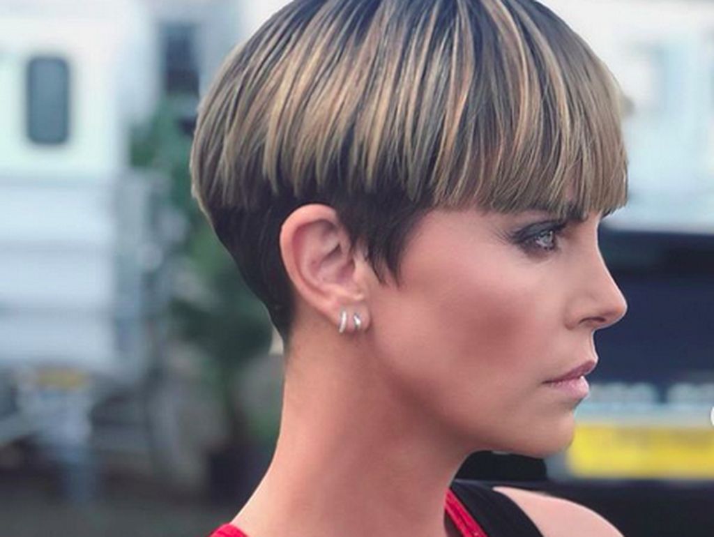 Penampilan Charlize Theron Kembali Antagonis di Fast 9 Penampilan Charlize Theron Kembali Antagonis di Fast 9