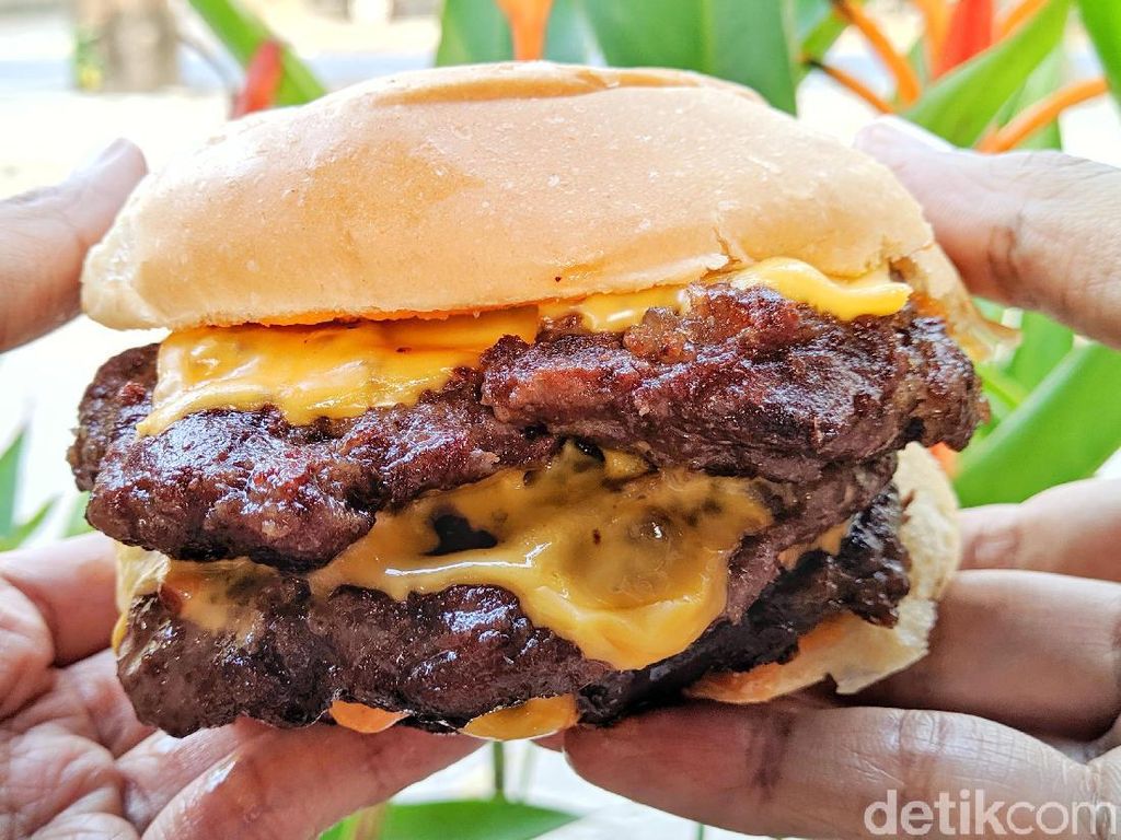 Enaknya Kebangetan! 5 Burger Murah di Jaksel Harganya Cuma Rp 20 Ribuan