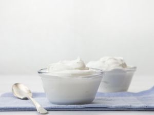 Sering Insomnia? Yogurt Bisa Jadi Santapan Tepat untuk Mengatasinya