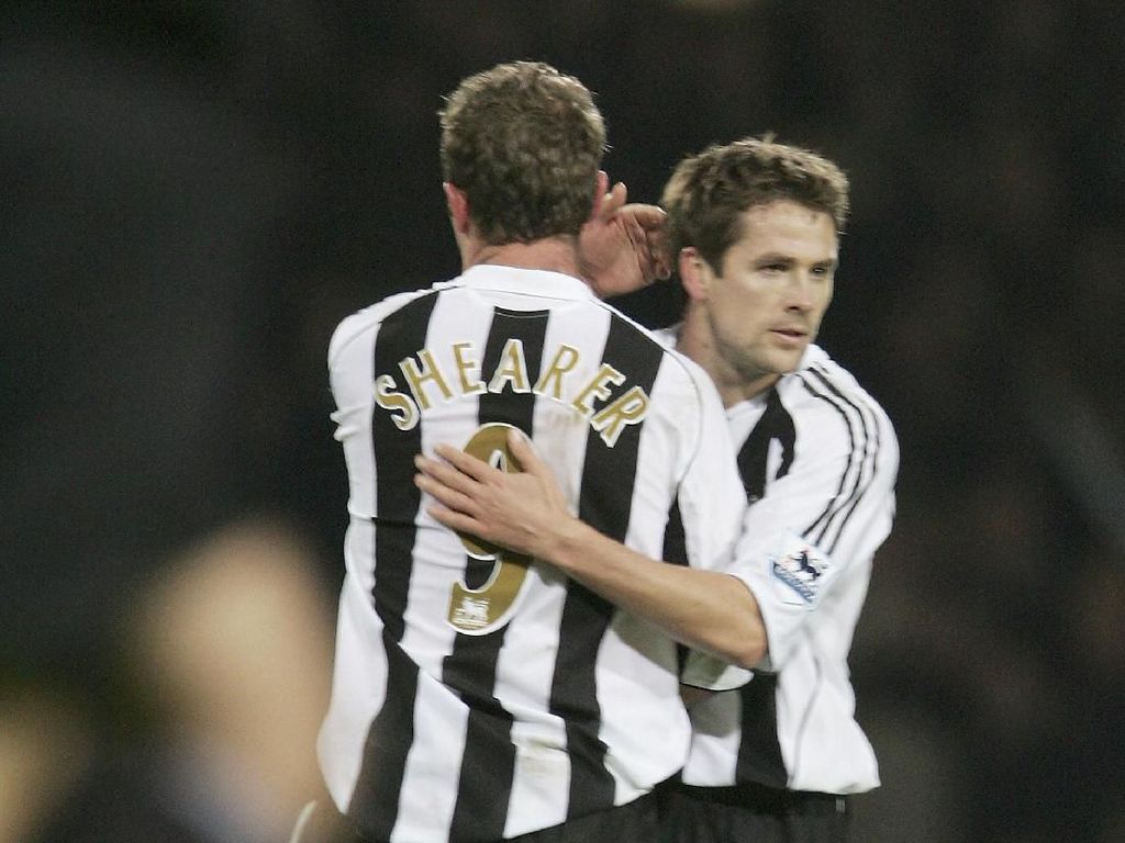 Twitwar Michael Owen Vs Alan Shearer Twitwar Michael Owen Vs Alan Shearer
