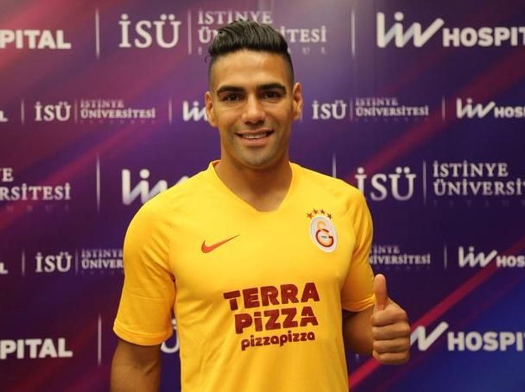 Falcao Gabung Galatasaray Falcao Gabung Galatasaray