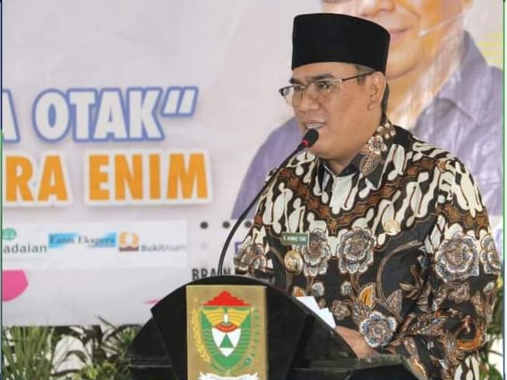 Jadi Tersangka Kasus Suap, Bupati Muara Enim Ditahan KPK Jadi Tersangka Kasus Suap, Bupati Muara Enim Ditahan KPK