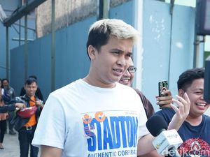 Billy Syahputra Bantah Renggang dengan Elvia karena Kehadiran Tasya Billy Syahputra Bantah Renggang dengan Elvia karena Kehadiran Tasya