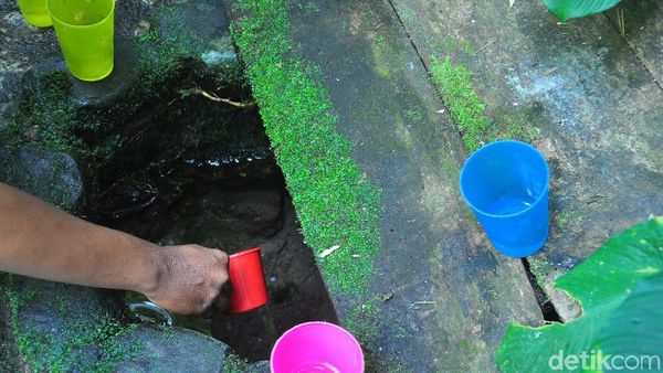 Foto: Aneh Tapi Nyata, Mata Air Tiga Rasa Rejenu di Kudus