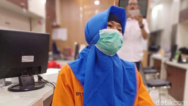 Panik, Aulia Kesuma Sempat Ingin Bawa Suami ke Dokter Usai Diberi Obat Tidur Panik, Aulia Kesuma Sempat Ingin Bawa Suami ke Dokter Usai Diberi Obat Tidur