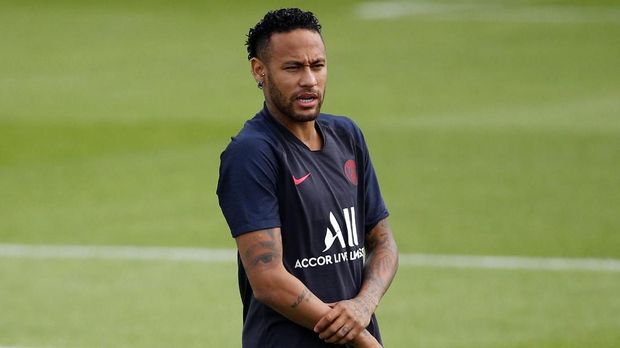 Barcelona gagal merekrut Neymar di bursa transfer musim ini.