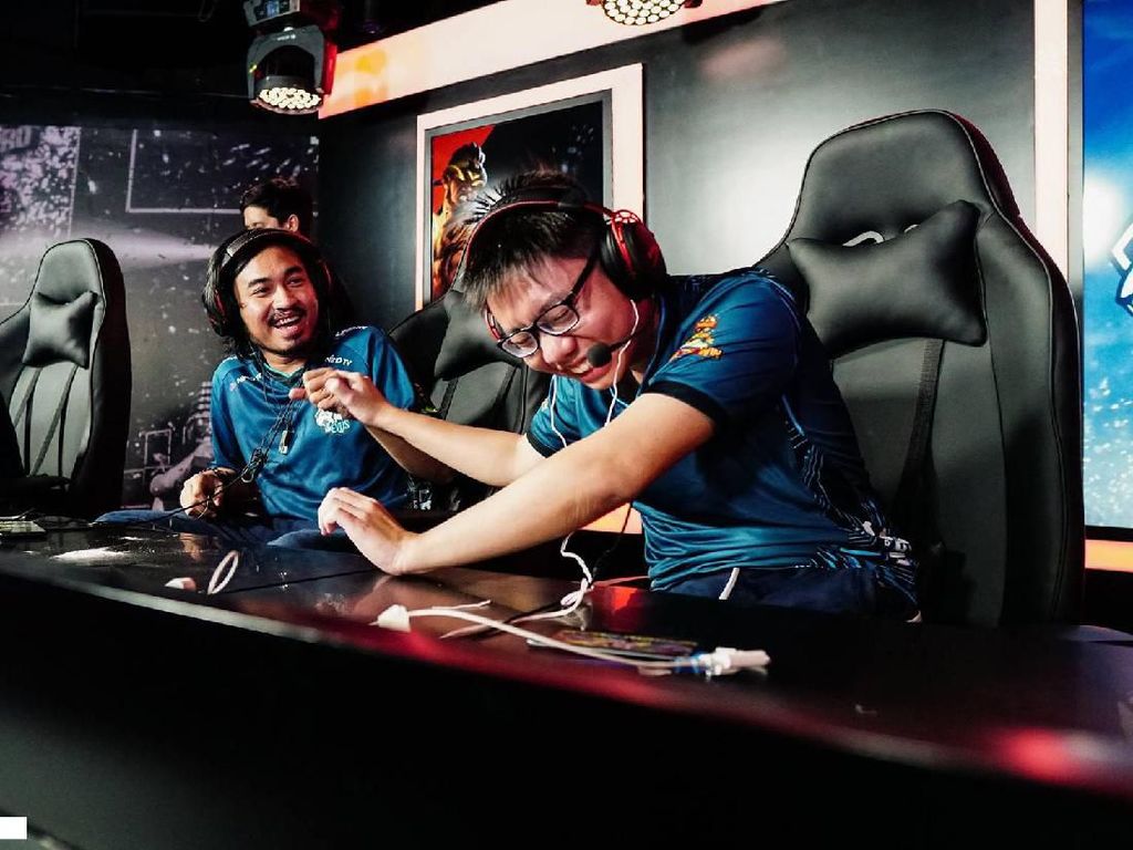 Empat Tim Finalis ASL Indonesia Season 3 Siap Rebut Rp 1 Miliar Empat Tim Finalis ASL Indonesia Season 3 Siap Rebut Rp 1 Miliar