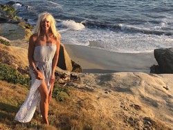 Penampilan Nenek 11 Cucu yang Punya Tubuh Berotot Jadi Ahli Kebugaran