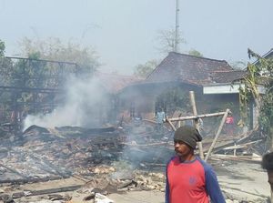 3 Rumah Warga di Grobogan Dilahap Si Jago Merah