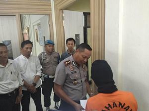 Peras Petugas Kecamatan, Oknum Wartawan di Pandeglang Ditangkap