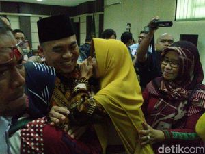 Terbukti Lakukan Suap, Bupati Jepara Divonis 3 Tahun Penjara Terbukti Lakukan Suap, Bupati Jepara Divonis 3 Tahun Penjara