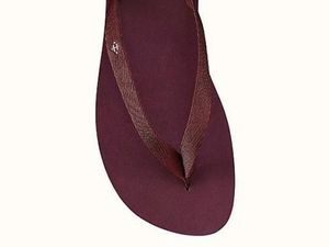 Hermes Rilis Sandal Jepit Rp 5,6 Jutaan yang Dicemooh Netizen