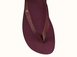 Hermes Rilis Sandal Jepit Rp 5,6 Jutaan yang Dicemooh Netizen