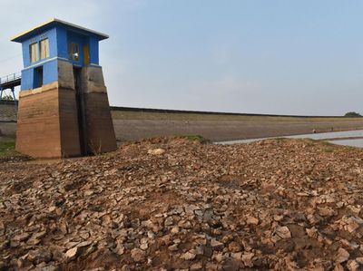 Kemarau Panjang: Sungai Surut, Sawah & Warga Kesulitan Air Bersih