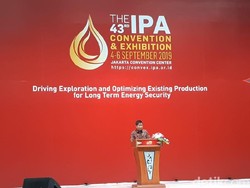 Jonan Minta Pengusaha Migas Genjot Eksplorasi dan Efisiensi