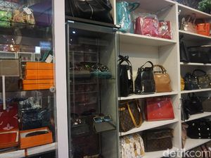4 Kesalahan Menyimpan Tas Branded yang Bikin Cepat Rusak 4 Kesalahan Menyimpan Tas Branded yang Bikin Cepat Rusak