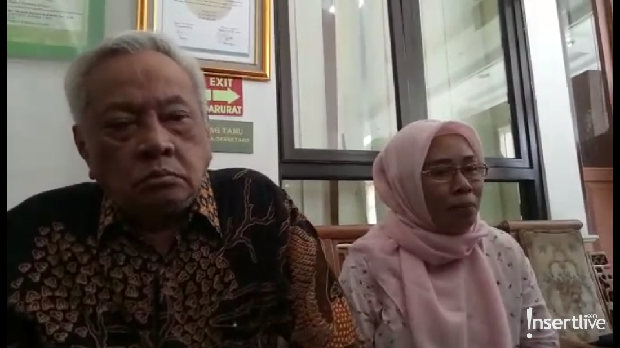 Rizam Tadjoedin SH dan kerabat Tsania Marwa, Ernawati