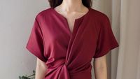 10 Baju Atasan Cantik dari Online Shop di Bawah Rp 100 Ribu untuk ke Kampus