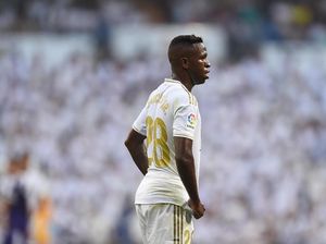 Zidane ke Vinicus: Relaks Saja di Madrid