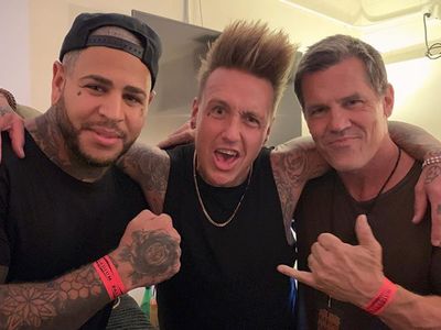 Aksi Thanos bersama Vokalis Papa Roach dan Bad Wolves