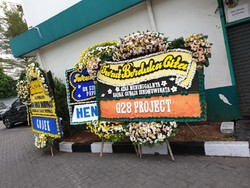Karangan Bunga Banjiri Pemulasaraan Mantan Bos Indomobil