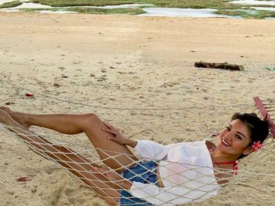 Foto: Cantiknya Farah Quinn Saat Liburan ke Lombok