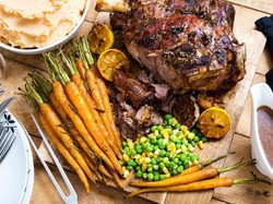 Cokelat hingga Kopi Jadi Bumbu Baru untuk Daging Domba Panggang