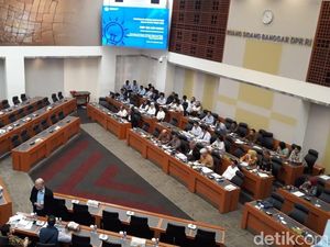 Banggar DPR dan Pemerintah Bahas PNBP Non Migas 2020
