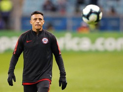 Karena Sanchez dan Inter Sama-sama Haus Trofi