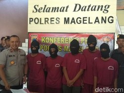 Waduh! Begitu Mudahnya Beli Tembakau Gorilla Via Medsos