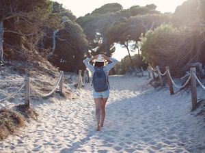 Dianggap Bandel, Gadis Ini Diasingkan ke Pulau Terpencil