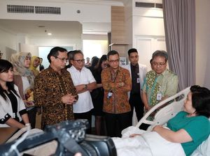 Direksi BPJS TK Jenguk Korban Kecelakaan Kerja