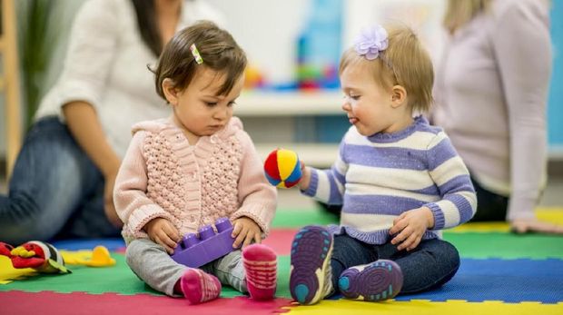Ilustrasi pendidikan sensorik dalam montessori