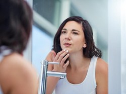 Kenapa Warna Kulit Manusia Berbeda-beda?