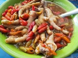 Pedes Modiaar! Nasgor Jancuk hingga Ceker Lapindho Khas Suroboyo