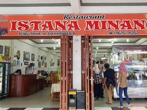 Liburan Ke Samosir, Muslim Tetap Bisa Makan Enak dan Halal di 5 Tempat Ini Liburan Ke Samosir, Muslim Tetap Bisa Makan Enak dan Halal di 5 Tempat Ini