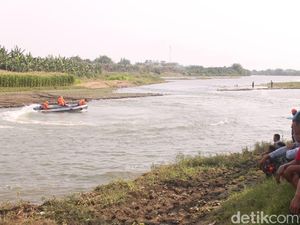 Seberangi Sungai, Seorang Pemancing Hilang Tenggelam