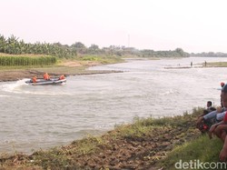 Seberangi Sungai, Seorang Pemancing Hilang Tenggelam