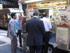 Tentang Pengelolaan PKL di New York yang Jadi Rujukan Anies