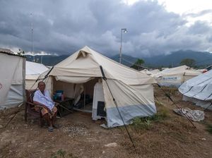 Hampir Setahun Bencana Palu, Pengungsi Masih Tinggal di Tenda Darurat Hampir Setahun Bencana Palu, Pengungsi Masih Tinggal di Tenda Darurat