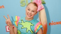 Mengintip Rumah Jojo Siwa yang Dilengkapi Mini Market dan Toko Permen