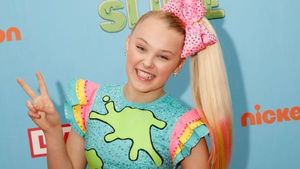 Mengintip Rumah Jojo Siwa yang Dilengkapi Mini Market dan Toko Permen