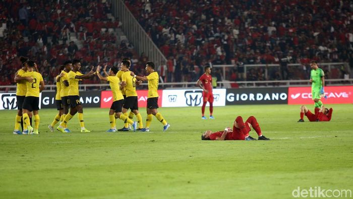 Malaysia mengalahkan Timnas Indonesia dengan skor 3-2 di SUGBK, Kamis (5/9/2019). (Agung Pambudhy/detikSport) Malaysia mengalahkan Timnas Indonesia dengan skor 3-2 di SUGBK, Kamis (5/9/2019). (Agung Pambudhy/detikSport)