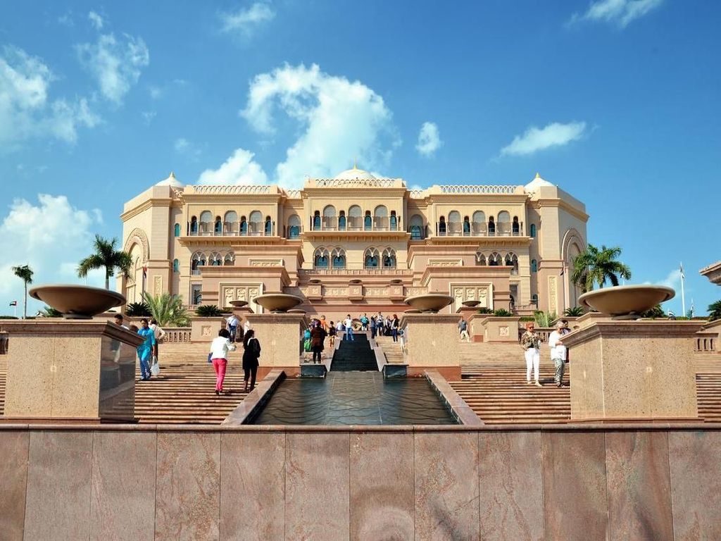 Abu Dhabi, Khabib Nurmagomedov dan Pariwisata Abu Dhabi, Khabib Nurmagomedov dan Pariwisata