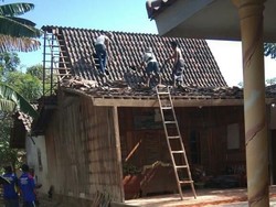 Tiga Atap Rumah di Situbondo Rusak Disapu Puting Beliung