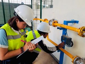 PGN Pasok Gas Bumi ke Industri Garam di Madura PGN Pasok Gas Bumi ke Industri Garam di Madura