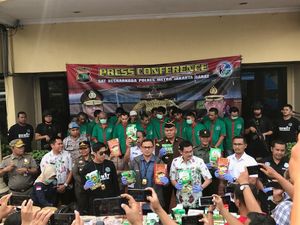 Polres Jakbar Sita 4 Kg Sabu-20 Ribu Butir Inex dari Sindikat Internasional Polres Jakbar Sita 4 Kg Sabu-20 Ribu Butir Inex dari Sindikat Internasional