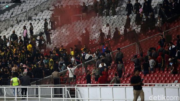 Mental Suporter Indonesia yang Barbar dan Terus Saja Barbar