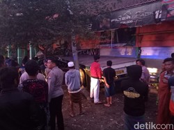 Sebuah Truk Tabrak Warkop di Probolinggo, Pemilik Warung Tewas